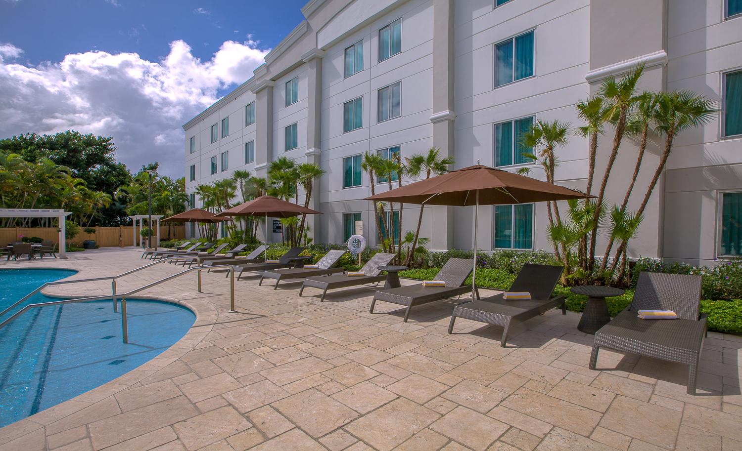 Hampton Inn & Suites San Juan Carolina Ngoại thất bức ảnh