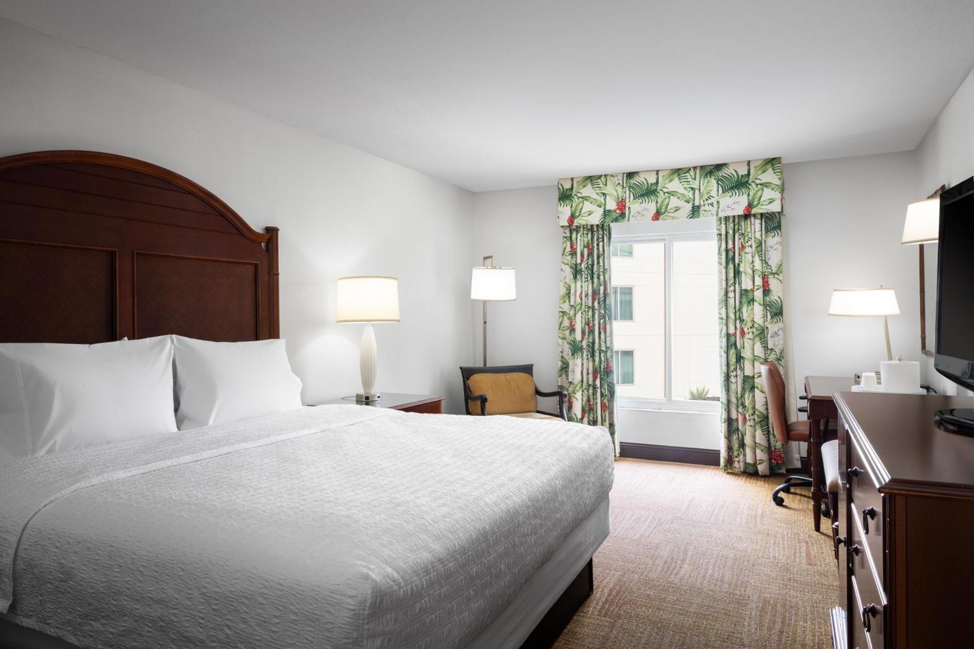 Hampton Inn & Suites San Juan Carolina Phòng bức ảnh