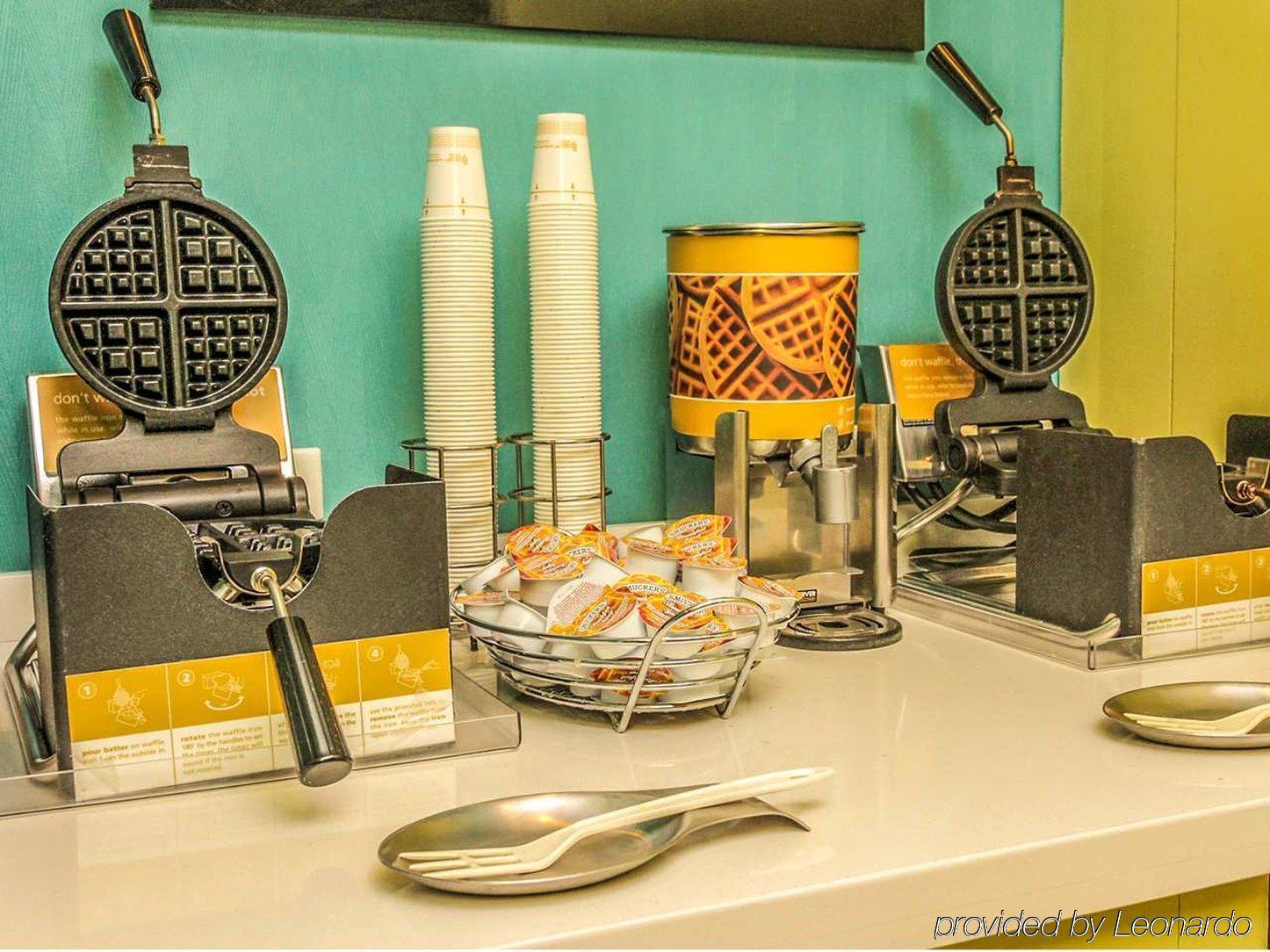 Hampton Inn & Suites San Juan Carolina Ngoại thất bức ảnh